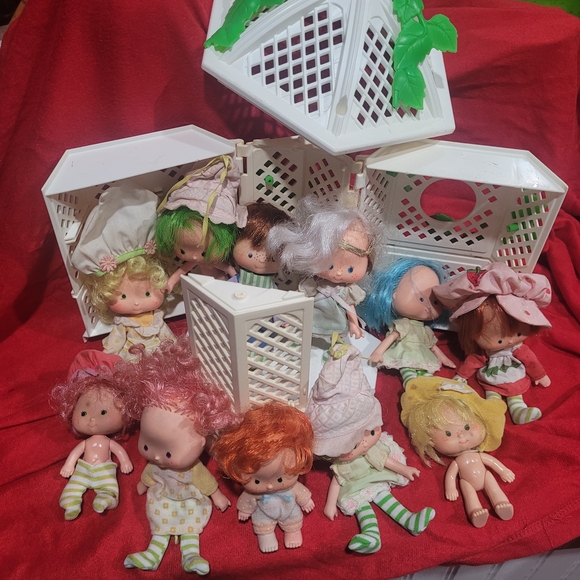STRAWBERRY SHORTCAKE Figures Playset - Picture 1 of 16